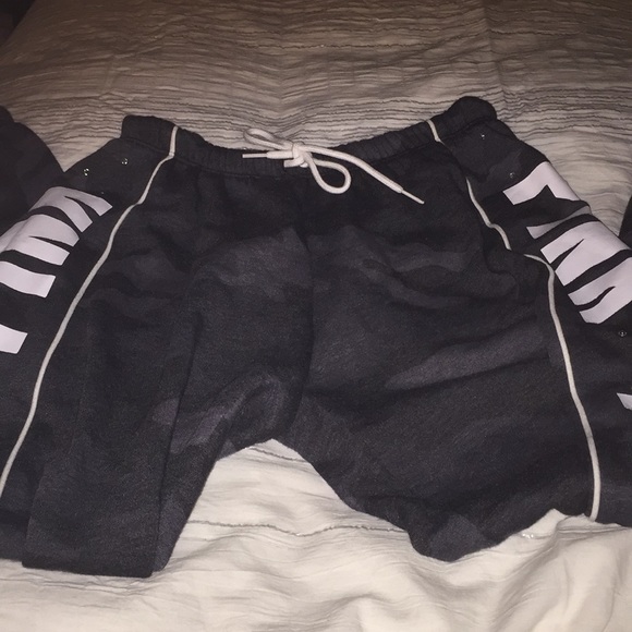 PINK blue colored camo sweats BNWOT - Picture 4 of 4